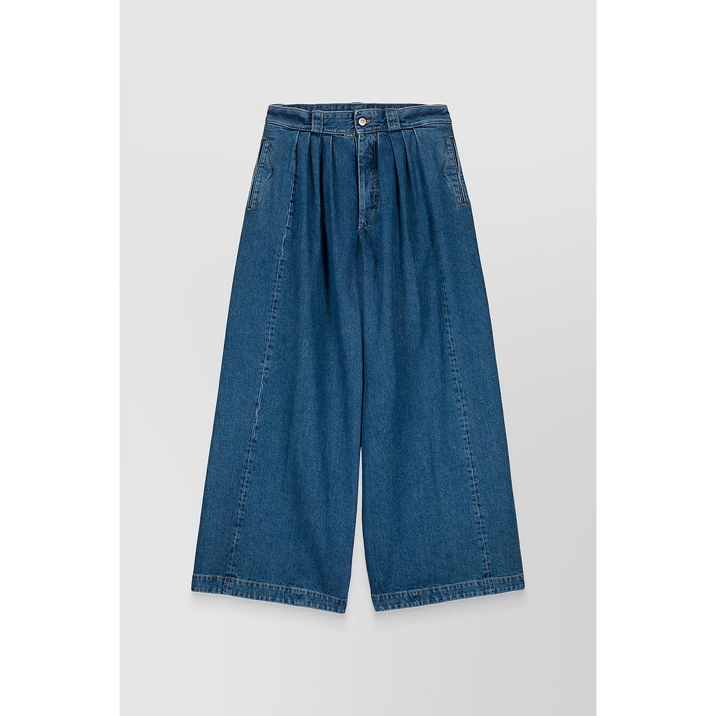 Light blue stone wash wide leg jeans