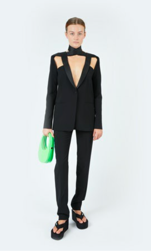 Cut-out tailored jacked