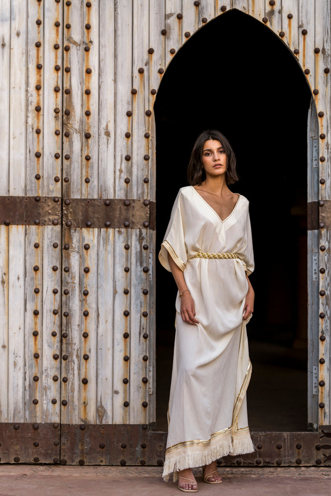 Robe inspiration Caftan ceinturée à franges
