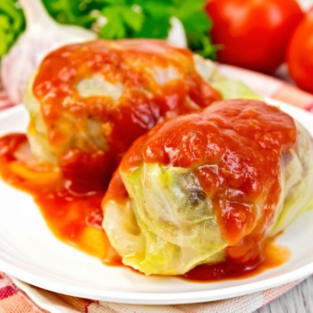 Chou farci cuit à la sauce tomate x8 ±2,2kg