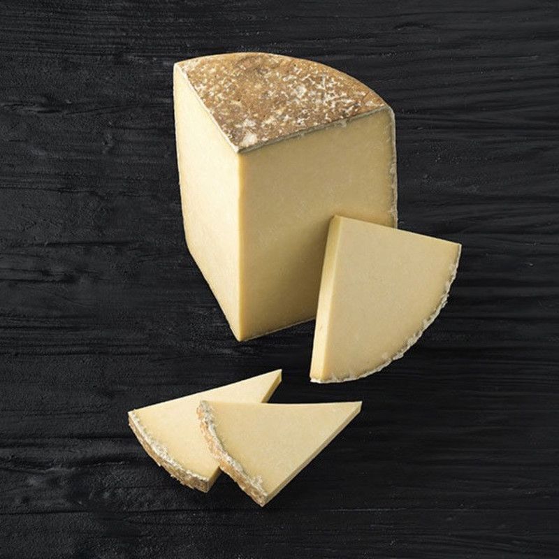 Cantal AOP ±1kg