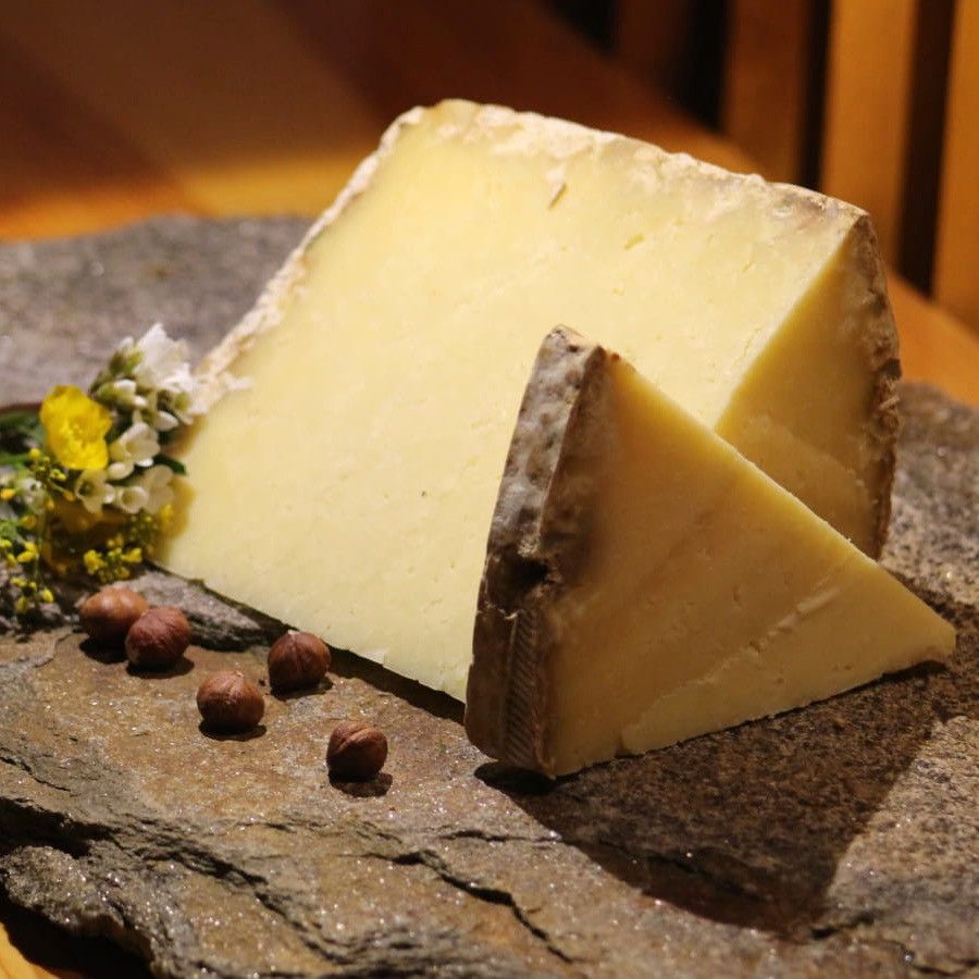 Cantal vieux au lait cru AOP Haut Herbage ±1,2kg
