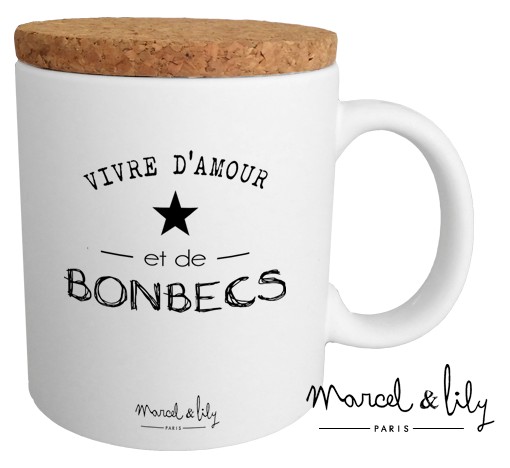 Mug  avec son couvercle en liège "Vivre d'amour et de bonbecs"