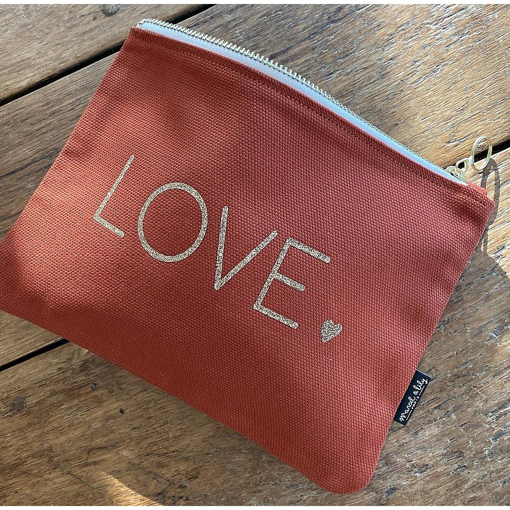Trousse brique "LOVE"