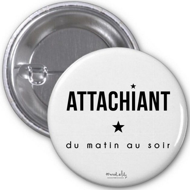 Lot de 5 Badges Attachiant