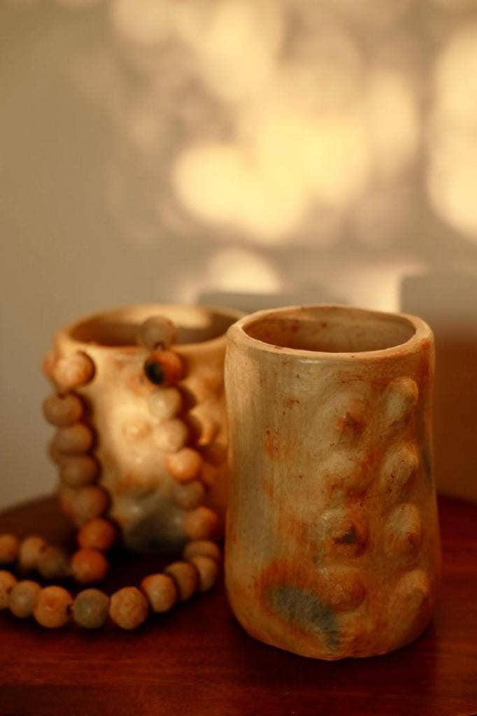 Poterie - Pot beige à bosses 2