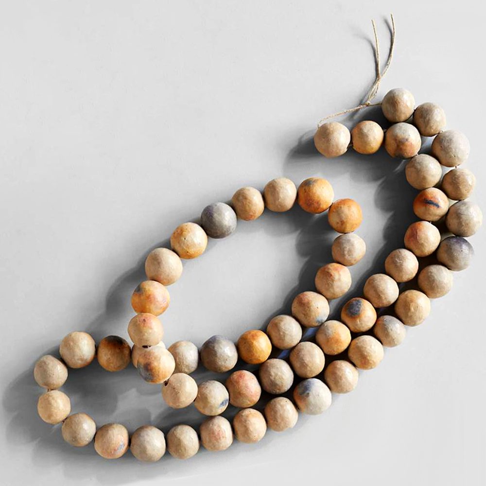 Poterie - collier beige (petites boules)